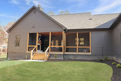 Modern Farmhouse House Plan #4534-00031 Build Photo