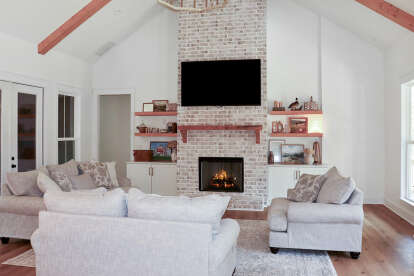Modern Farmhouse House Plan #4534-00031 Build Photo