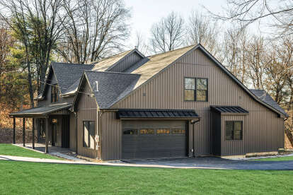 Modern Farmhouse House Plan #009-00294 Build Photo