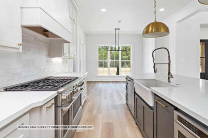 Modern Farmhouse House Plan #098-00326 Build Photo