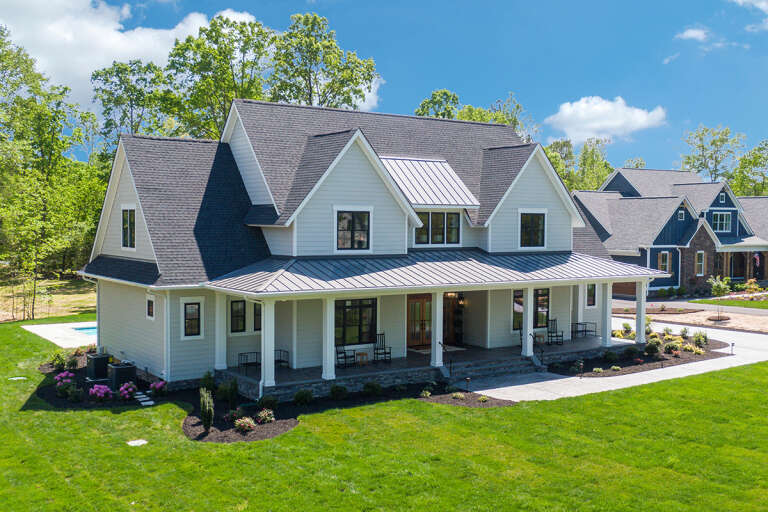 Modern Farmhouse House Plan #098-00326 Elevation Photo