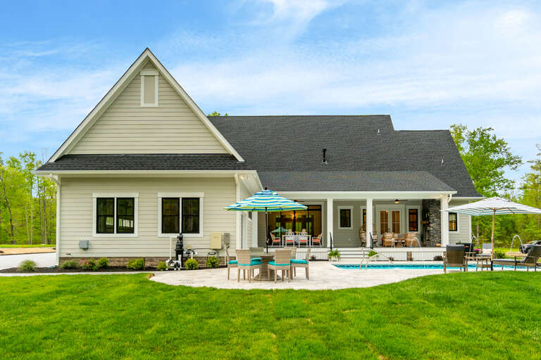Modern Farmhouse House Plan #098-00326 Elevation Photo