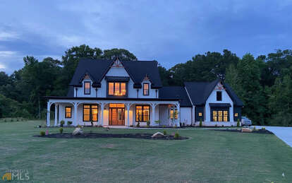 メジロ家 3枚セット Modern Farmhouse Plan - 4,103 Square Feet, 4 Bedrooms, 5