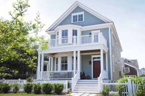Bungalow House Plan #4351-00014 Elevation Photo