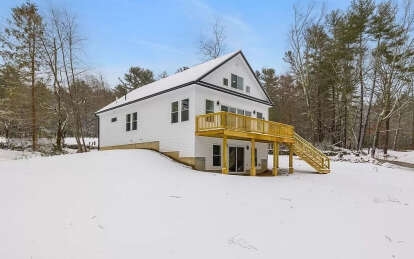 Modern Farmhouse House Plan #1462-00032 Build Photo