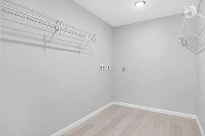Modern Farmhouse House Plan #1462-00032 Build Photo