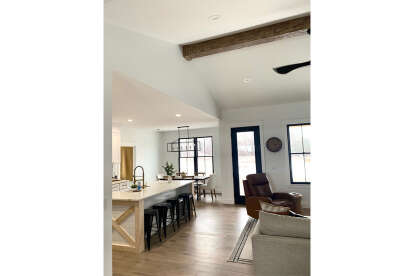 Modern Farmhouse House Plan #041-00255 Build Photo