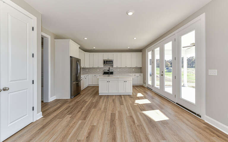 Modern Farmhouse House Plan #8594-00462 Build Photo