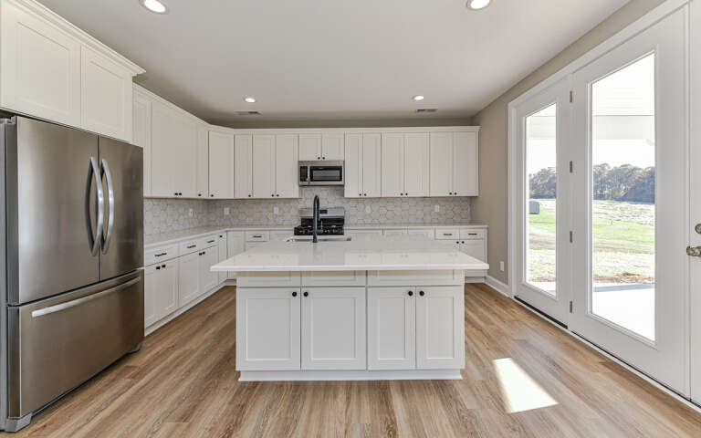 Modern Farmhouse House Plan #8594-00462 Build Photo