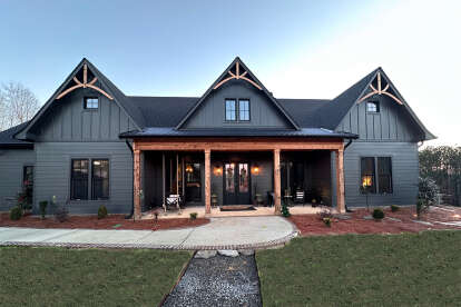 Modern Farmhouse House Plan #4534-00070 Build Photo