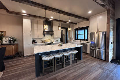 Modern Farmhouse House Plan #4534-00070 Build Photo