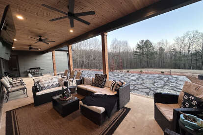 Modern Farmhouse House Plan #4534-00070 Build Photo