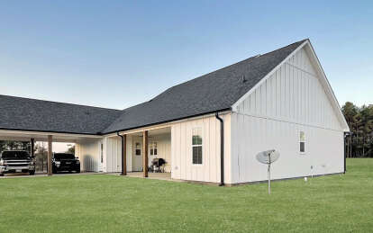 Modern Farmhouse House Plan #4534-00072 Build Photo
