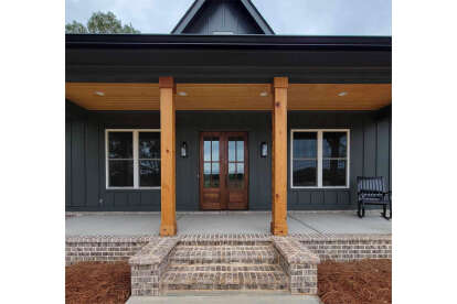Modern Farmhouse House Plan #4534-00072 Build Photo