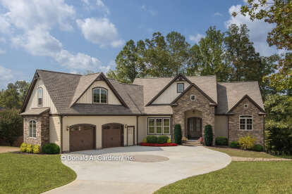 4 Bed, 4 Bath, 3123 Square Foot House Plan - #2865-00010