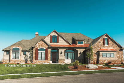 5 Bed, 5 Bath, 3378 Square Foot House Plan - #2865-00051