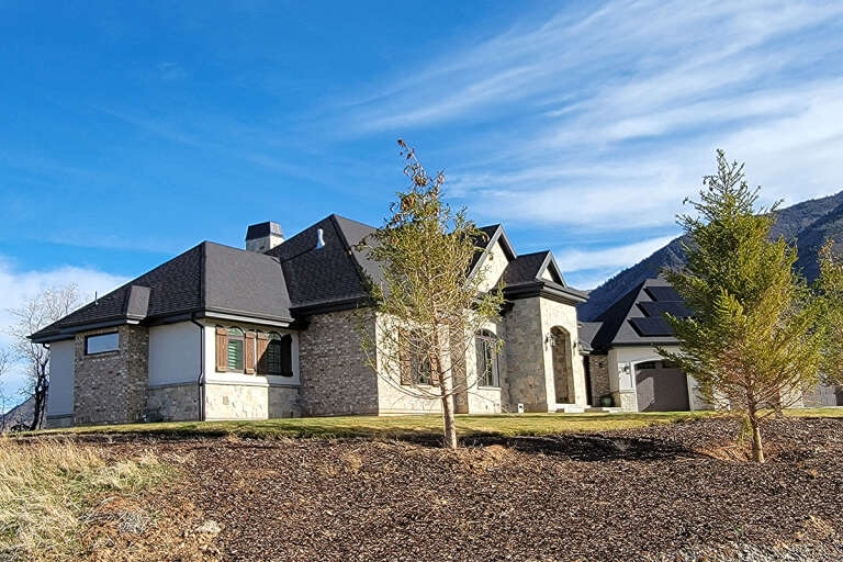 Traditional House Plan #8768-00085 Elevation Photo