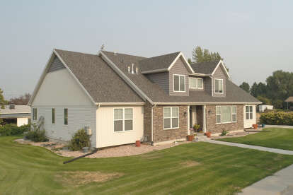 Traditional House Plan #2802-00147 Elevation Photo