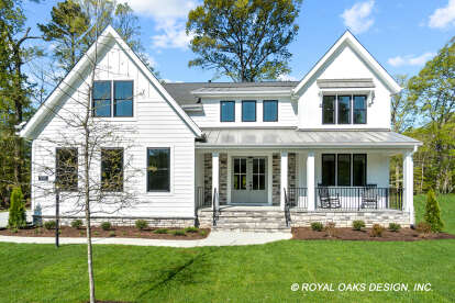 Modern Farmhouse House Plan #098-00379 Elevation Photo