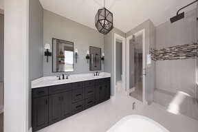 Modern Farmhouse House Plan #098-00382 Additional Photo