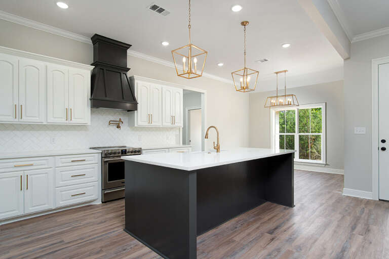 Modern Farmhouse House Plan #041-00299 Additional Photo