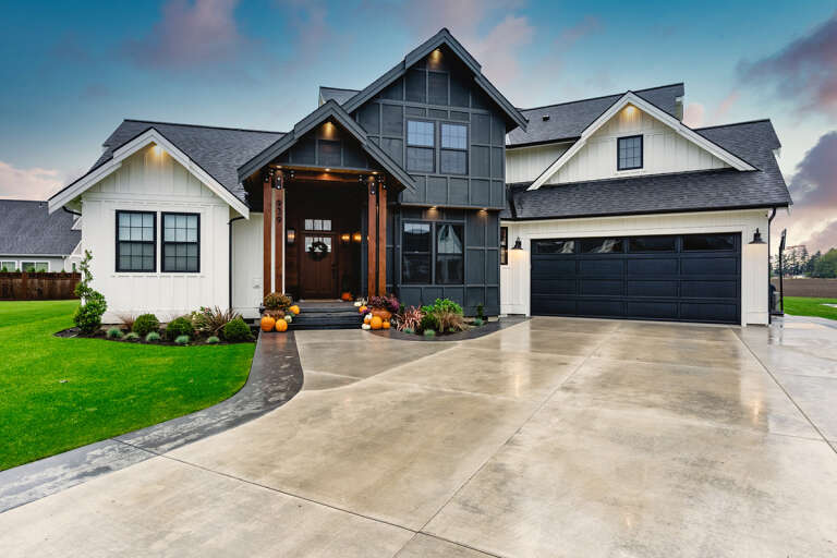 Modern Farmhouse House Plan #2464-00006 Elevation Photo