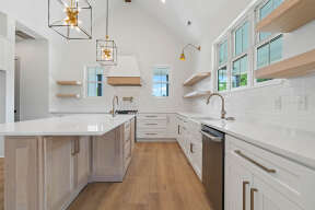 Modern Farmhouse House Plan #4195-00047 Build Photo