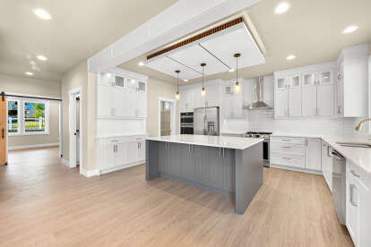 Modern Farmhouse House Plan #2464-00021 Build Photo