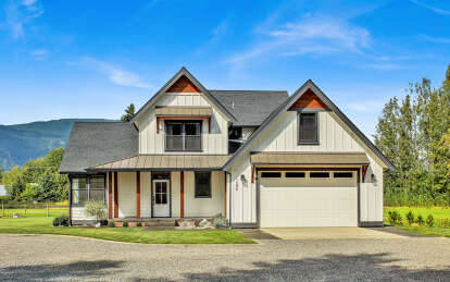 Modern Farmhouse House Plan #2464-00034 Build Photo