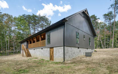 Modern Farmhouse House Plan #1776-00125 Build Photo
