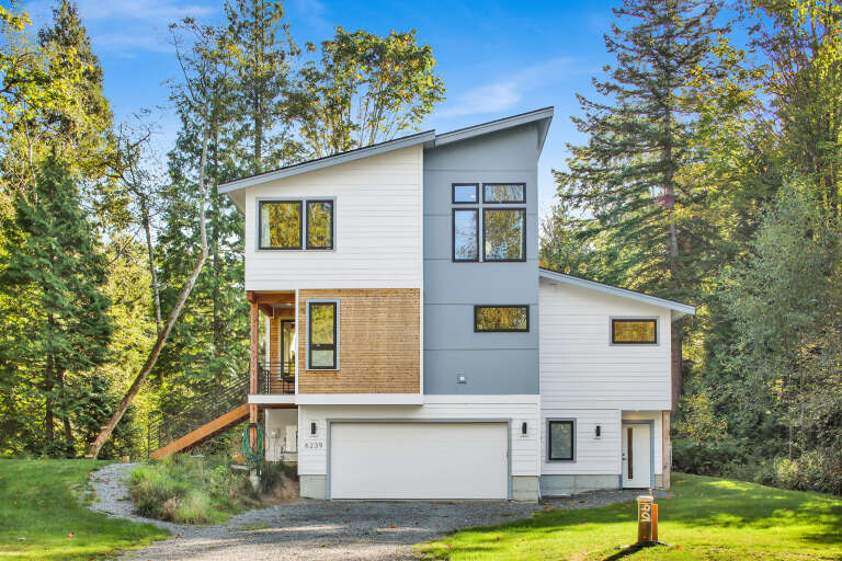 House Plan House Plan #27899 Front Elevation 
