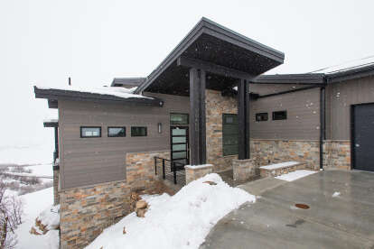 Lake Front House Plan #8768-00125 Elevation Photo
