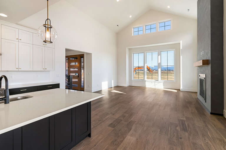 Modern Transitional House Plan #2464-00098 Build Photo
