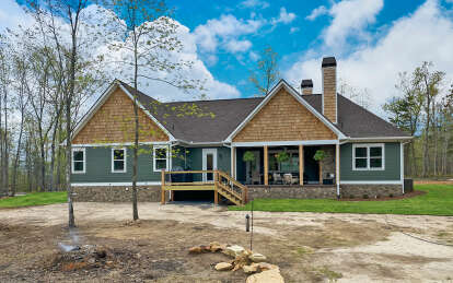 Modern Farmhouse House Plan #7568-00019 Build Photo