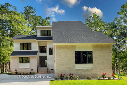 Modern House Plan #2865-00376 Build Photo