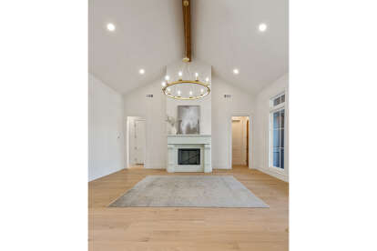 Modern Farmhouse House Plan #4534-00106 Build Photo
