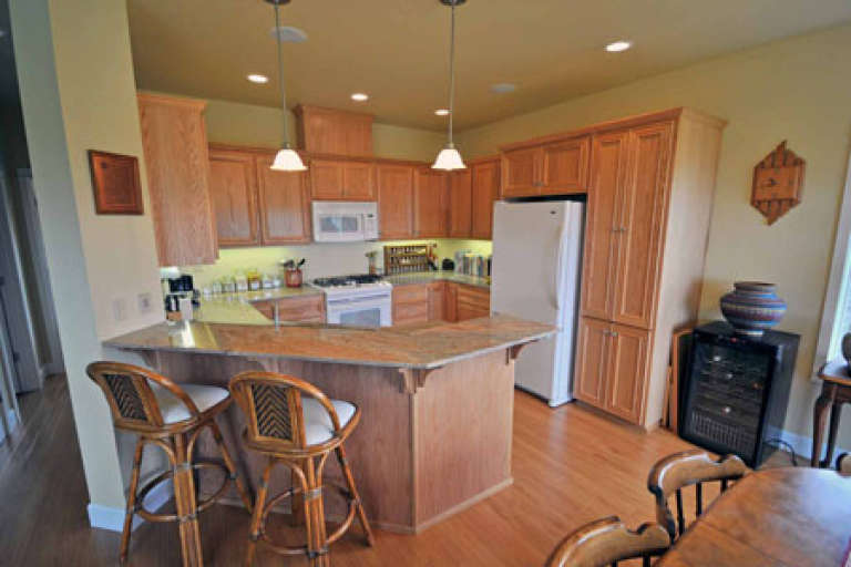 Narrow Lot House Plan #035-00403 Additional Photo