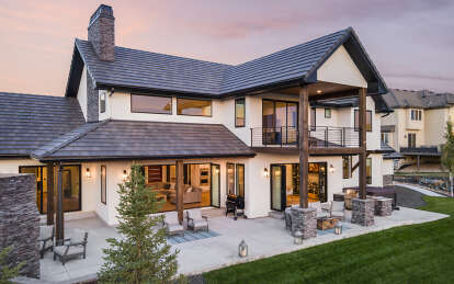 Craftsman House Plan #5631-00235 Build Photo