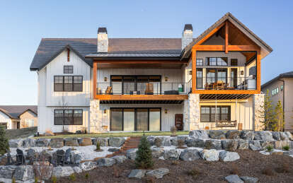 Modern Farmhouse House Plan #5631-00246 Build Photo