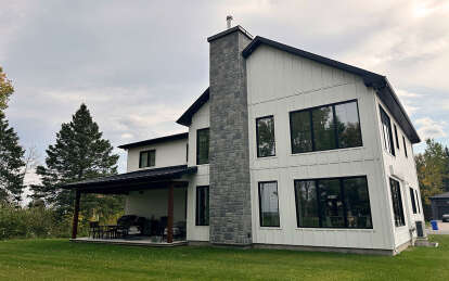 Modern Farmhouse House Plan #034-01304 Build Photo