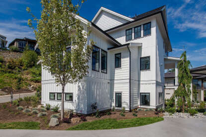 Modern Farmhouse House Plan #8937-00030 Build Photo