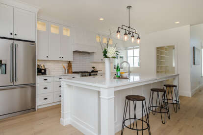 Modern Farmhouse House Plan #8937-00030 Build Photo