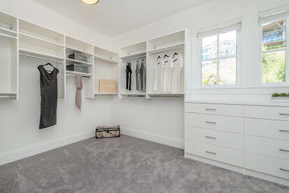 Modern Farmhouse House Plan #8937-00030 Build Photo