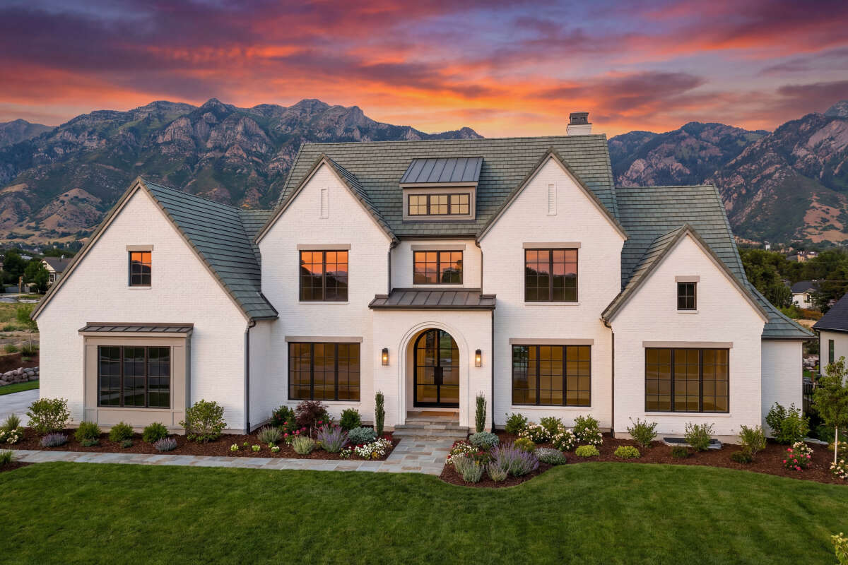 Modern Transitional Plan - 5,562 Square Feet, 4 Bedrooms, 5 Bathrooms ...