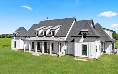 Modern Farmhouse Plan: 2,986 Square Feet, 4 Bedrooms, 3.5