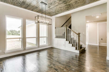 Modern Farmhouse House Plan #4534-00125 Build Photo