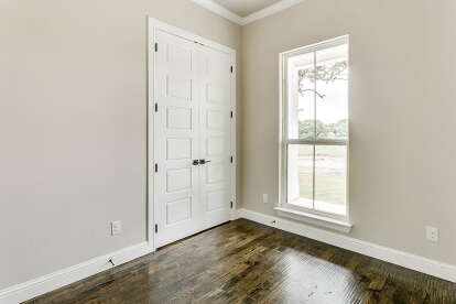 Modern Farmhouse House Plan #4534-00125 Build Photo