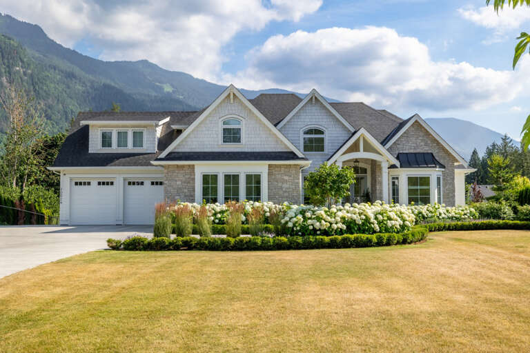 House Plan House Plan #31299 Front Elevation 