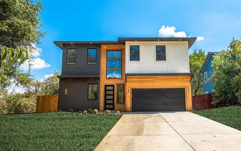 House Plan House Plan #31360 Front Elevation 