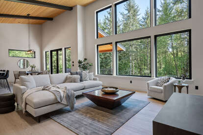 Contemporary House Plan #2464-00136 Build Photo